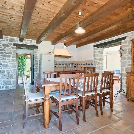 Holiday home Holiday Olimfos Benazici